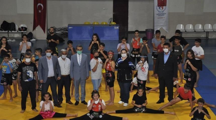 Kaymakam Demir sporcular ile bir araya geldi