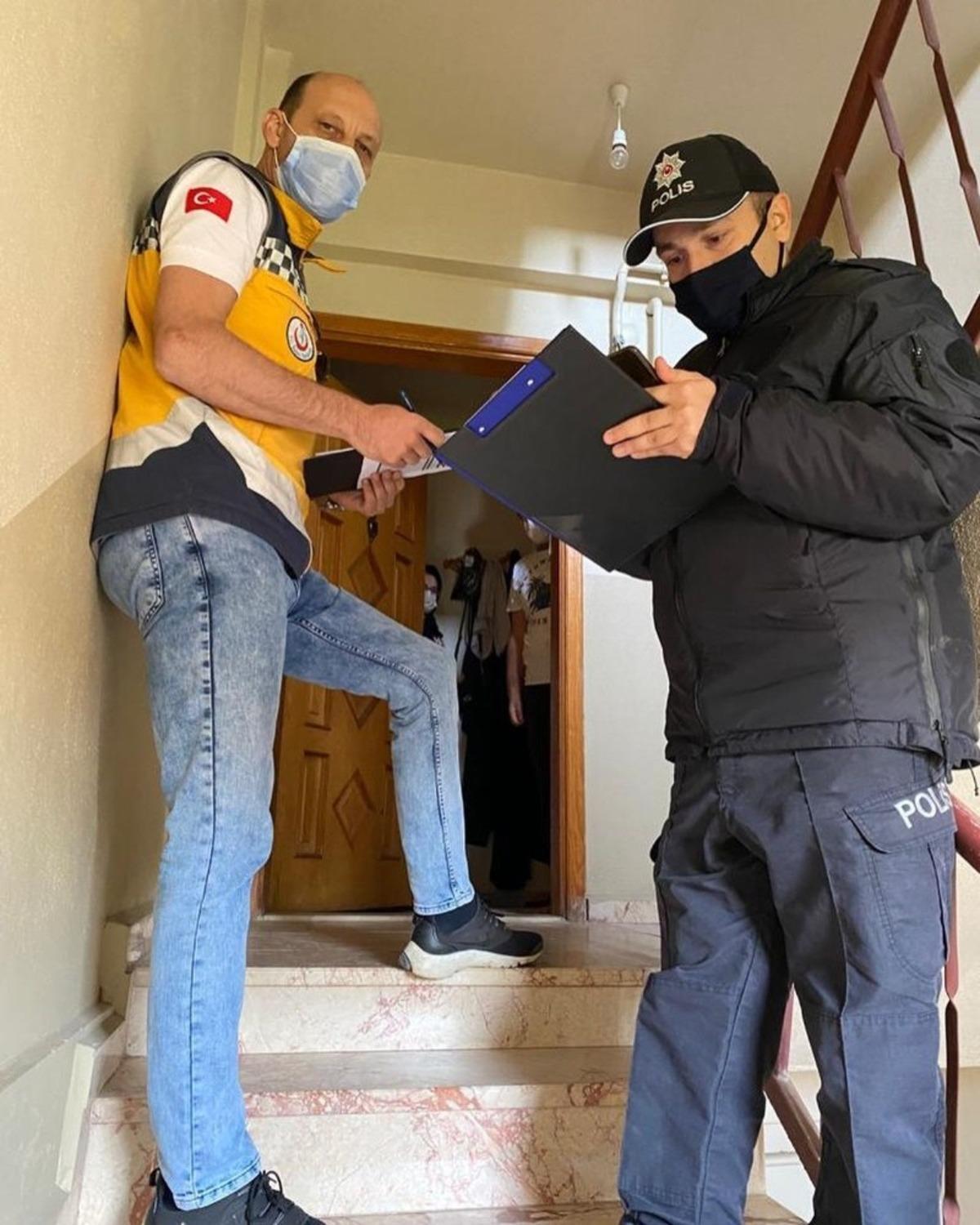 Bilecik&rsquo;te Korona vir&uuml;s tanılı ya da temaslı kişilere evlerinde denetim