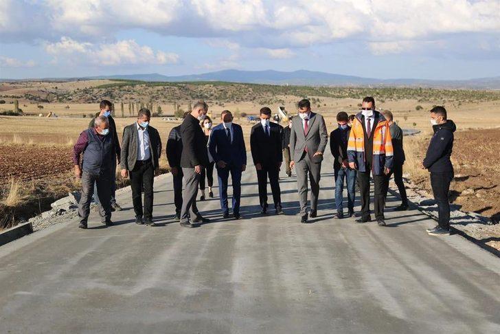 Vali Çelik, Aslanapa’da yapılan yol çalışmalarını inceledi G2