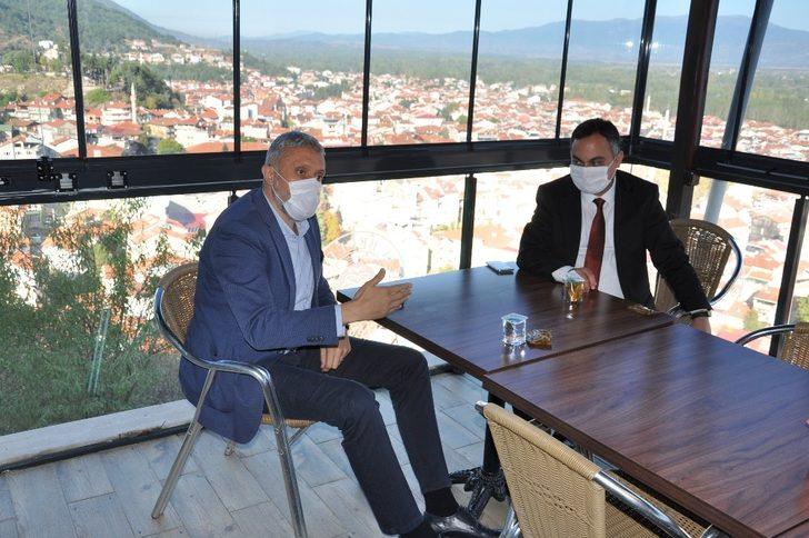 Başkan Biçer, muhtarlar ve gazetecilerle kahvaltıda buluştu G3