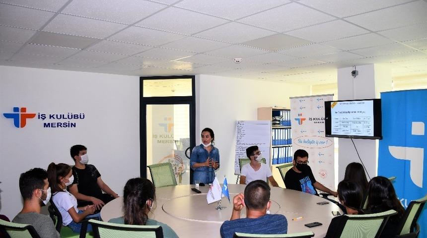 Mersin İşkur&rsquo;dan &ouml;ğrencilere meslek se&ccedil;imine destek semineri