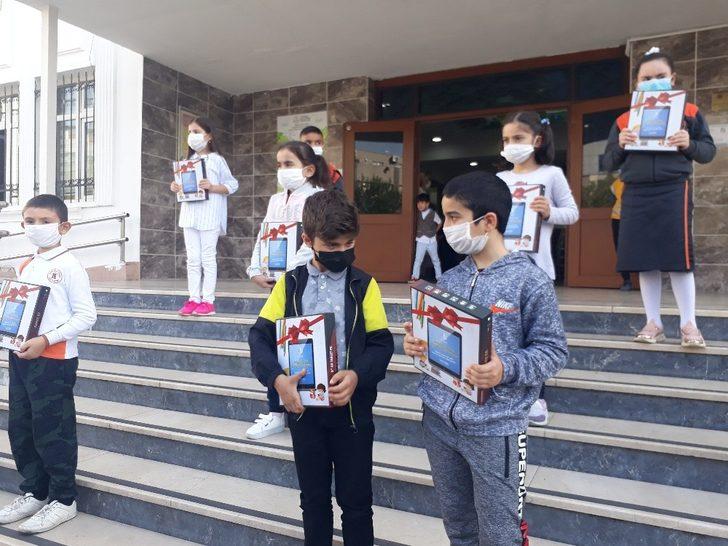 Bağcılar’da 10 bin tablet dağıtımına başlandı G4