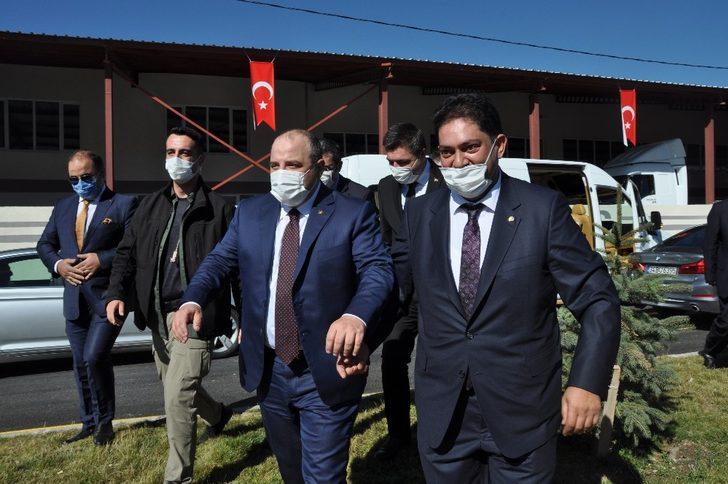 Başkan Oral’dan, Bakan Varank’a süt ikramı G3