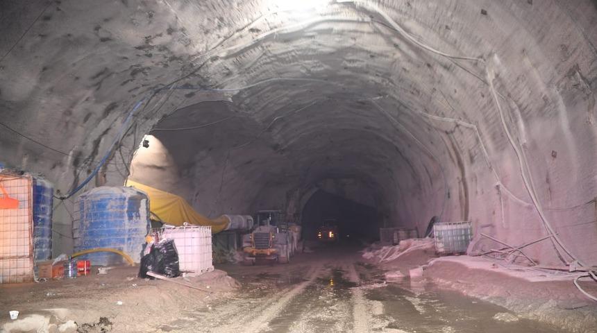 Konya-Antalya yolunu 26 km daha kısaltacak tünelde sona geliniyor