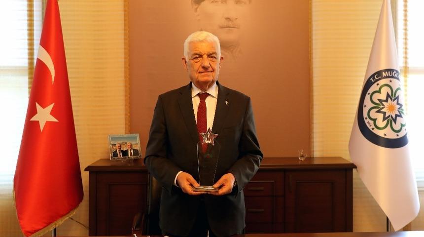 Muğla B&uuml;y&uuml;kşehir&rsquo;e &lsquo;Sağlıklı &Ccedil;evre&rsquo; &ouml;d&uuml;l&uuml;