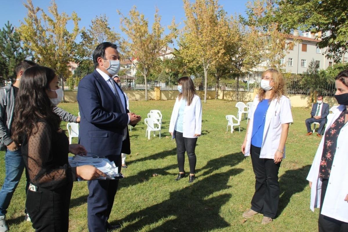 Bellona&rsquo;dan okul &ouml;ncesi ve ilkokul &ouml;ğrencileri ile &ouml;ğretmenlere &lsquo;Antiviral&rsquo; maske