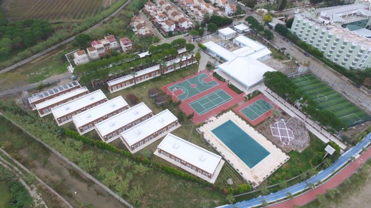 Sağlık &ccedil;alışanları kampta moral bulacak