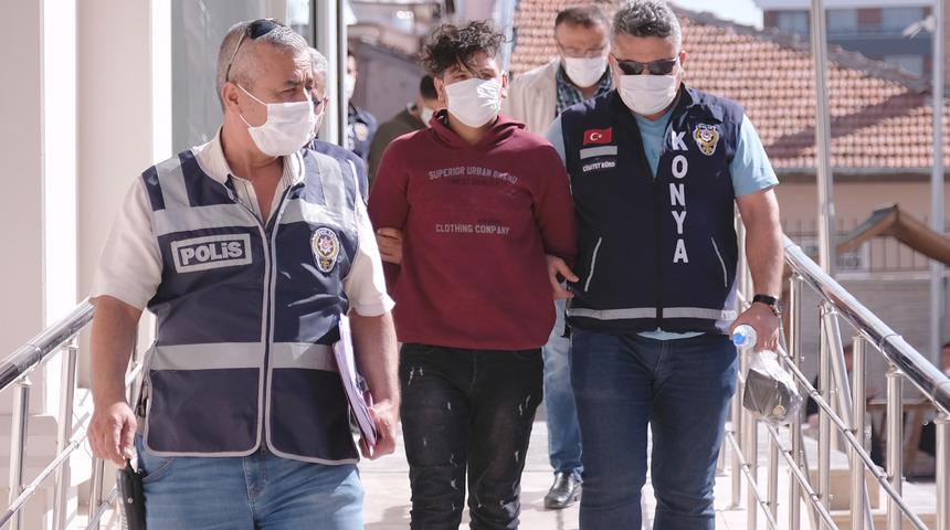 Otostop yapan cinayet zanlısı 'Adana'ya gideceğini' zannedip, sivil polis aracına bindi