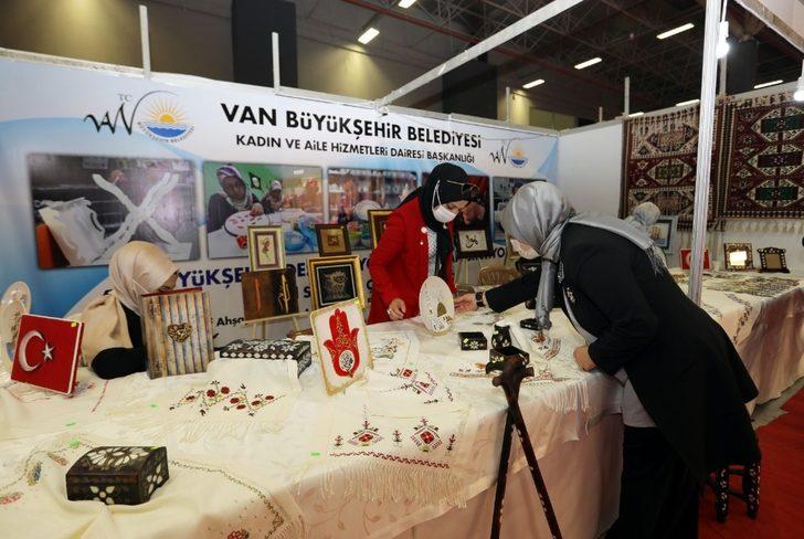 Van Büyükşehir Belediyesi stantlarına büyük ilgi G4