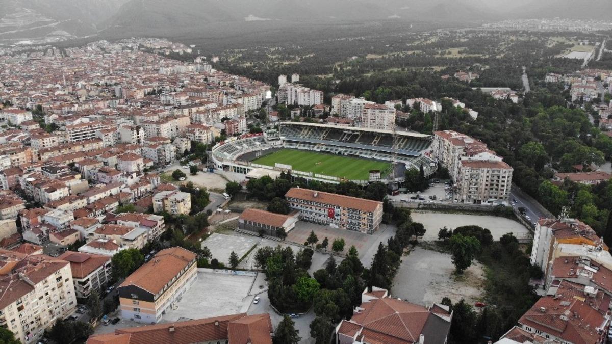 Denizlispor, Beşiktaş ma&ccedil;ı i&ccedil;in biletler yarın satışa &ccedil;ıkıyor