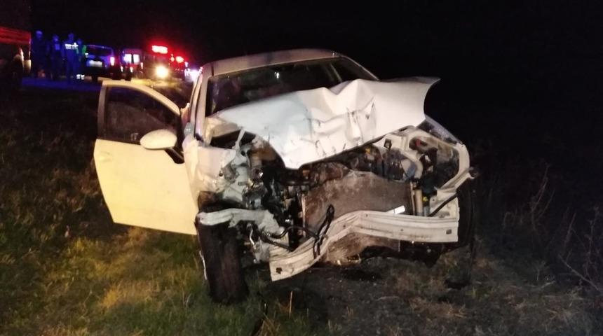 Manyas&rsquo;ta trafik kazası: 1 &ouml;l&uuml;, 2 yaralı