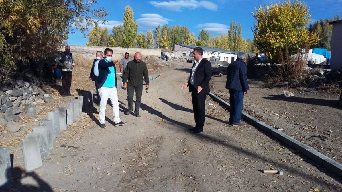 Akyaka&rsquo;da mahalle araları yollar yapılıyor