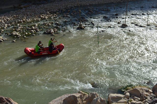 Çukurca rafting takımı Türkiye şampiyonasına hazır