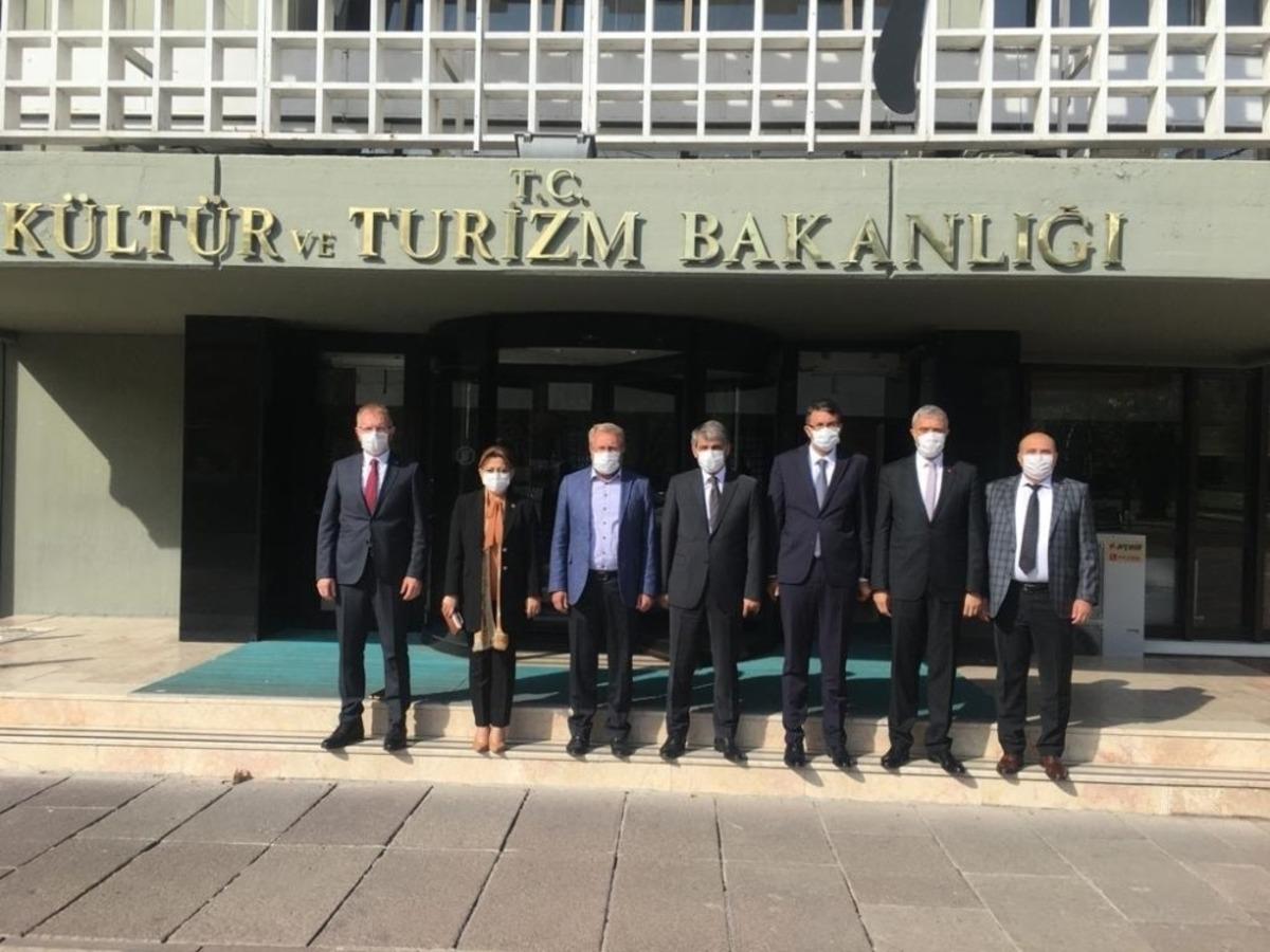Simav&rsquo;ın &lsquo;Bebek K&uuml;t&uuml;phanesi&rsquo;ne ilk adım