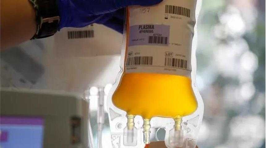 Koronavir&uuml;s: Covid-19 hastalarında plazma tedavisinin etkisi 'sınırlı'