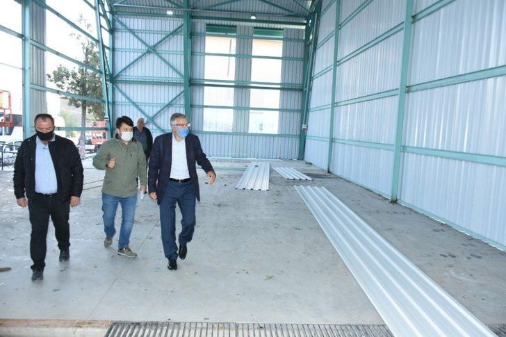 İnönü’de pazar yerinin dış cephe kaplama çalışmaları G2