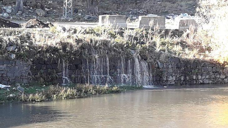 Kars’ta içme suyu şebekesi patladı G3