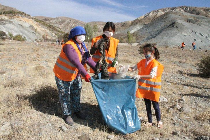 Köylülerden çevre temizliği G3