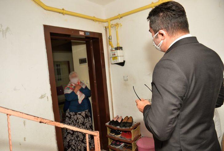 Vali Memiş karantinada olan vatandaşları ziyaret etti G1