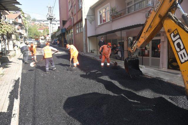 İzmit Serdar Mahallesi yolları yenileniyor