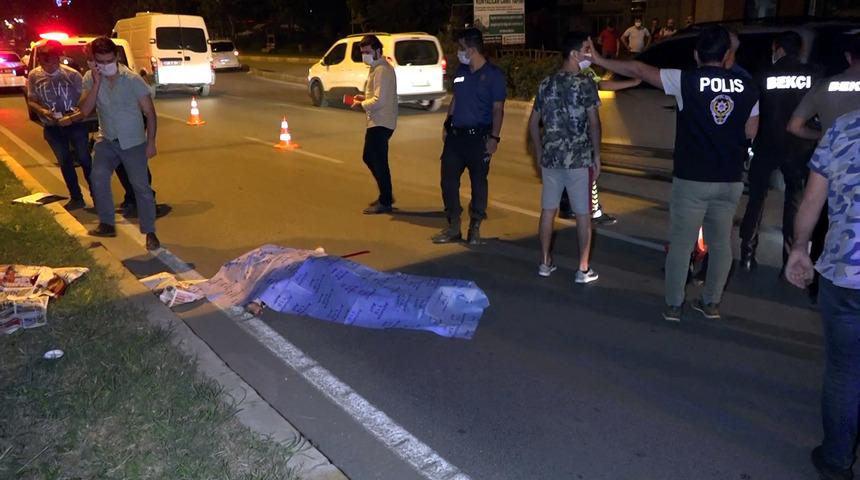 Antalya'da dehşet! Üst geçitten atladı, otomobilin altına kalıp öldü