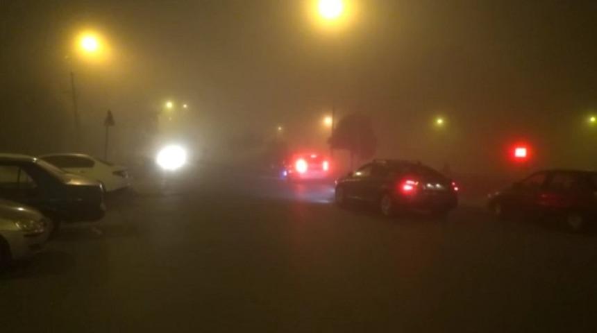 Silivri'de yoğun sis sürücülere zor anlar yaşatıyor