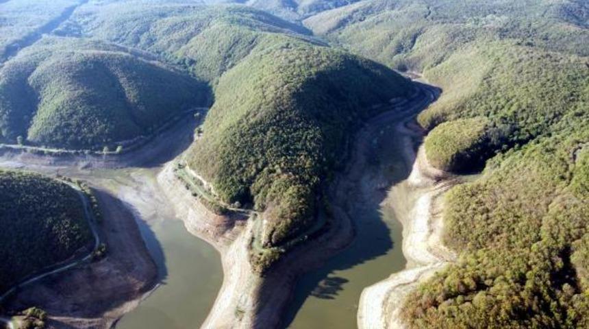 İstanbul i&ccedil;in tehlike &ccedil;anları &ccedil;alıyor! Pabu&ccedil;dere ve Kazandere barajları kurudu