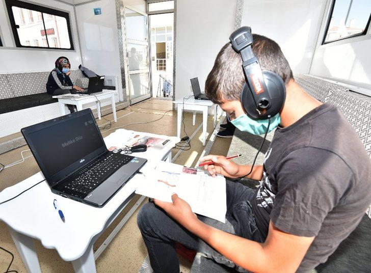 Karatay “Mobil EBA Destek Noktası” projesi hayata geçti G4