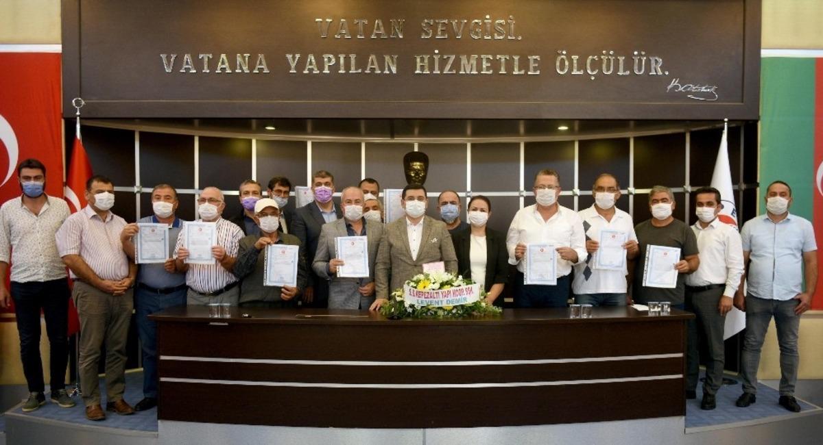 Santral mahallesinde 40 yıllık tapu sevinci