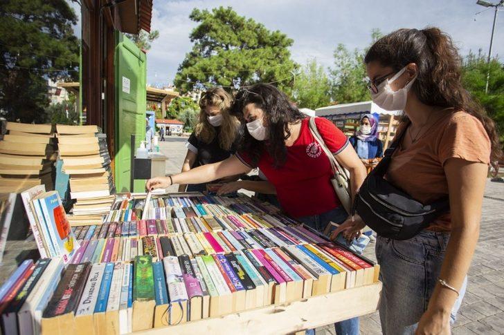 Kepez’in Sahaf Festivali’ne yoğun ilgi G2