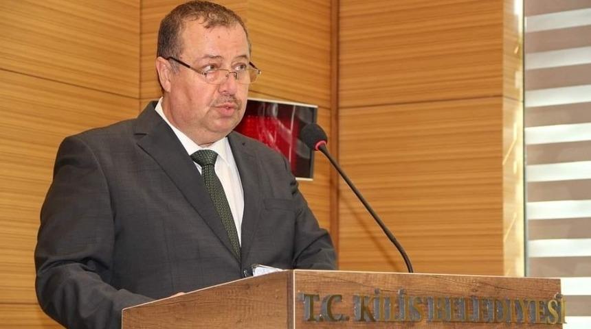 Başkan Ramazan&rsquo;dan tebrik ve &ccedil;i&ccedil;ek g&ouml;ndermeme ricası