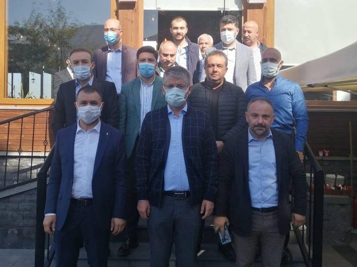 AK Parti’de Çopuroğlu’ndan yeni yönetim ile ilk fotoğraf G3