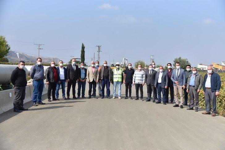 Manisa’daki 25 mahallenin 50 yıllık yol sorunu çözülüyor G1