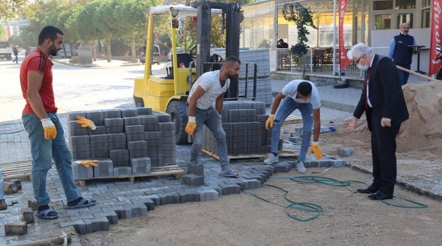 Başkan Deveciler yol yapım &ccedil;alışmalarını inceledi