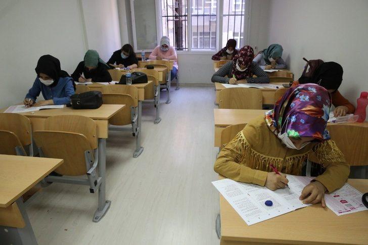 Hedefleri için ilk deneme sınavına girdiler G2