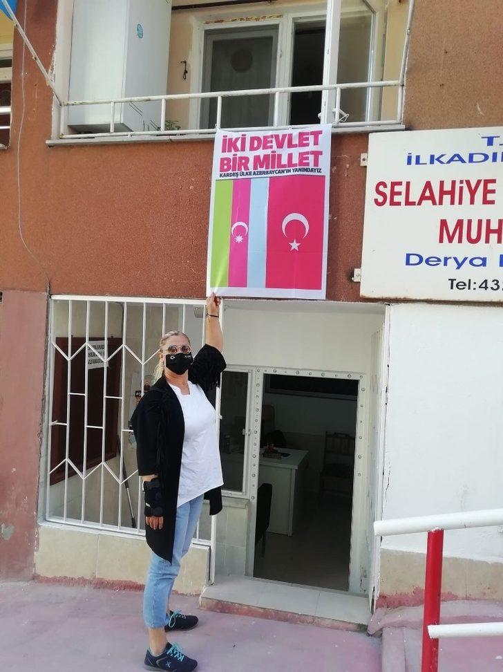 İlkadım Belediyesi’nden muhtarlara Azerbaycan bayrağı G3