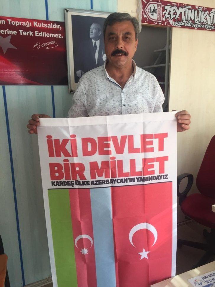 İlkadım Belediyesi’nden muhtarlara Azerbaycan bayrağı G4