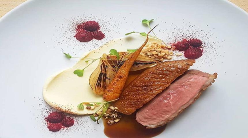 MasterChef siste ördek nasıl yapılır? Siste ördek tarifi nedir? Siste ördek malzemeleri nelerdir? Danilo Zanna'nın özel tarifi ile siste ördek 