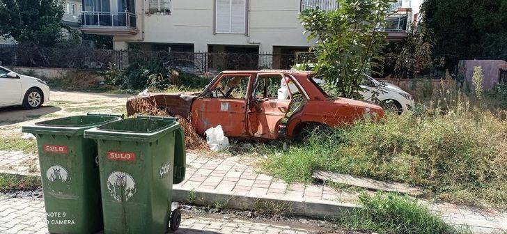 Kaderine terk edilen araçlar çevre sağlığını tehdit ediyor G2