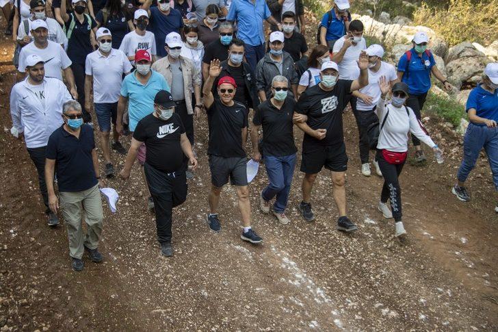 Başkan Seçer, vatandaşlarla ‘Cumhuriyet Yürüyüşü’ yaptı G4