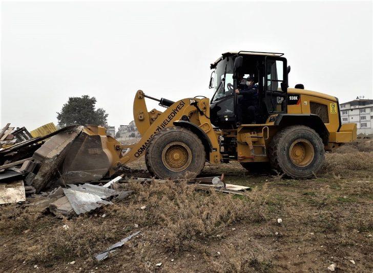 Osmangazi’de kaçak ahır, kümes ve barakalar yıkıldı G1