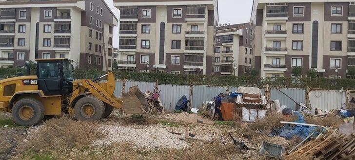 Osmangazi’de kaçak ahır, kümes ve barakalar yıkıldı G2