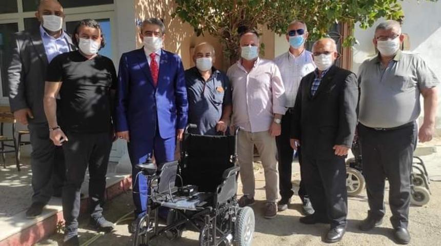 MHP Aydın&rsquo;dan tekerlekli sandalye desteği