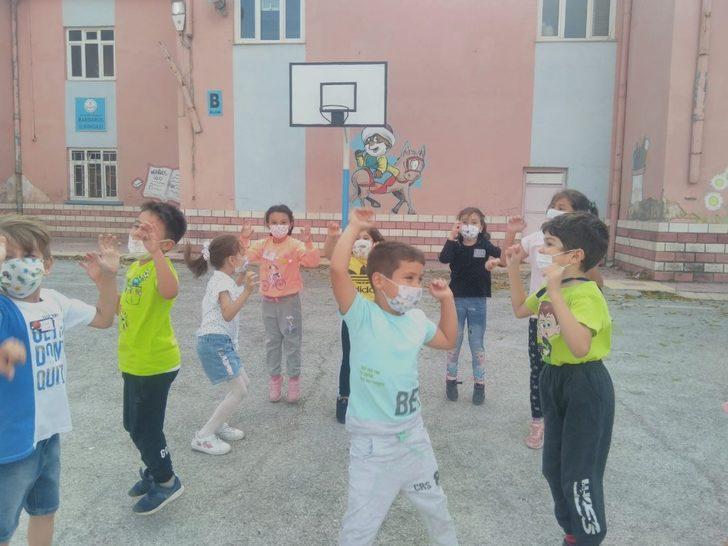 İl Milli Eğitim Müdürü Cırıt, ‘yüz yüze eğitim’ ile ilgili Barbaros İlkokulu’nu ziyaret etti G5