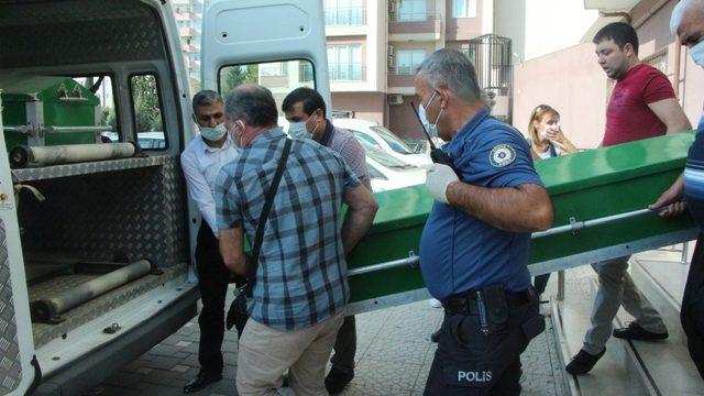 17 yaşındaki genç evinde ölü bulundu