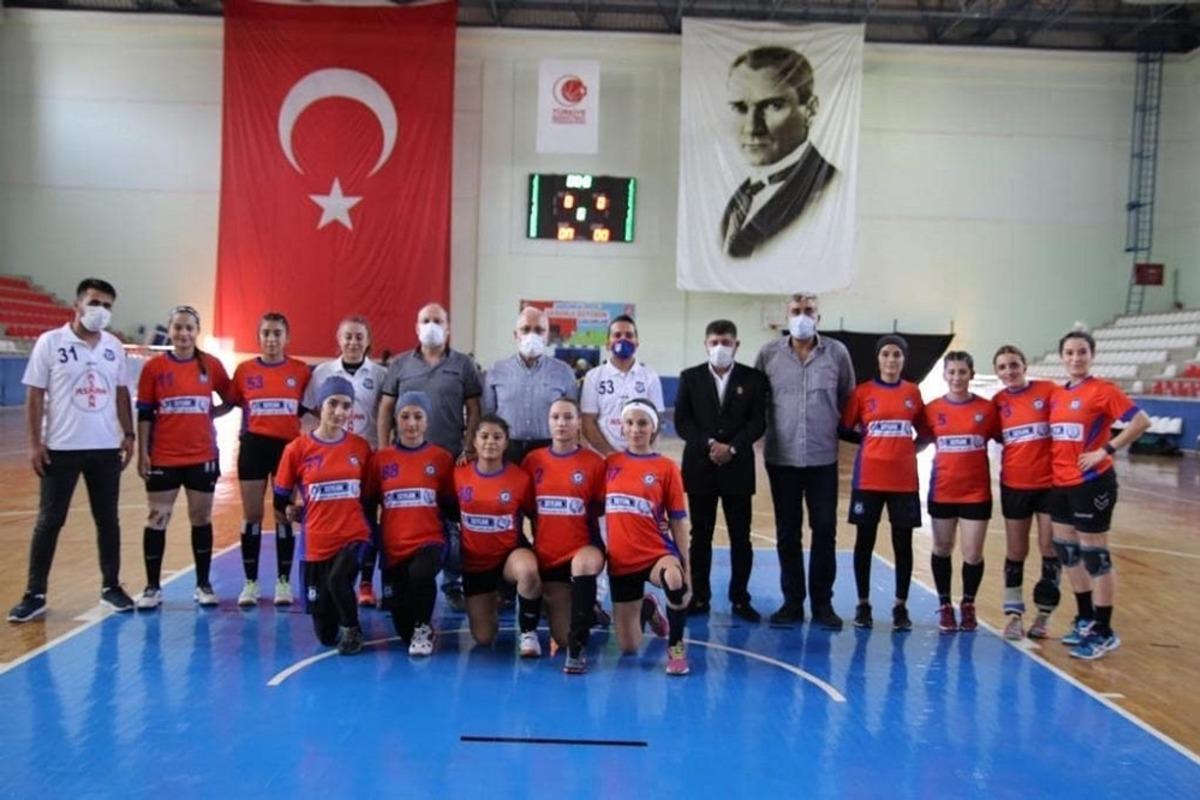 İskenderun Hentbol Spor Kul&uuml;b&uuml; 2. Lig&rsquo;e y&uuml;kseldi