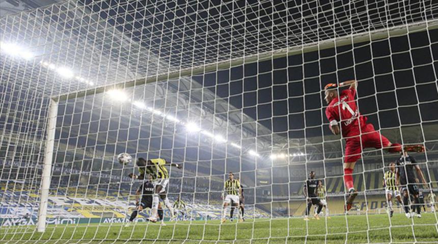 Fenerbahçe'de gollerin yarısı kafayla