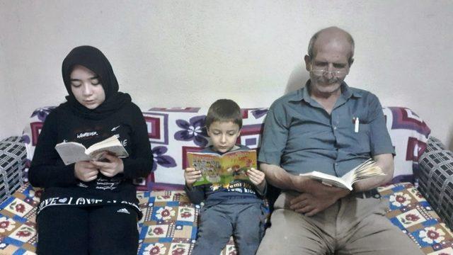 Köy okulunda Veli’m Okuyor, Bana Örnek Oluyor  Projesi