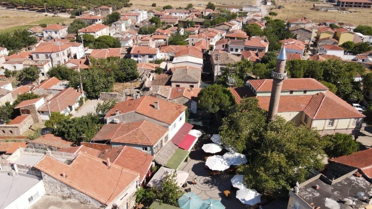 K&uuml;&ccedil;&uuml;kk&ouml;y de tescillendi