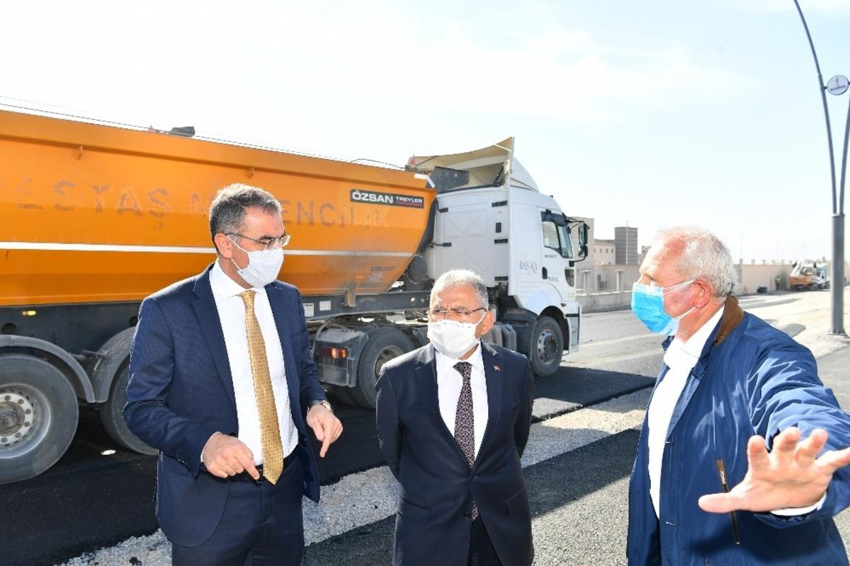 Kentin Doğusunu ve ve Batısını birleştiren &uuml;&ccedil;&uuml;nc&uuml; alternatif yol